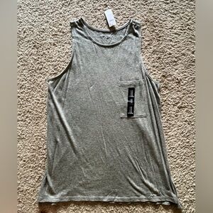 NWT-GAP Women’s, Grey Tank (Size M)